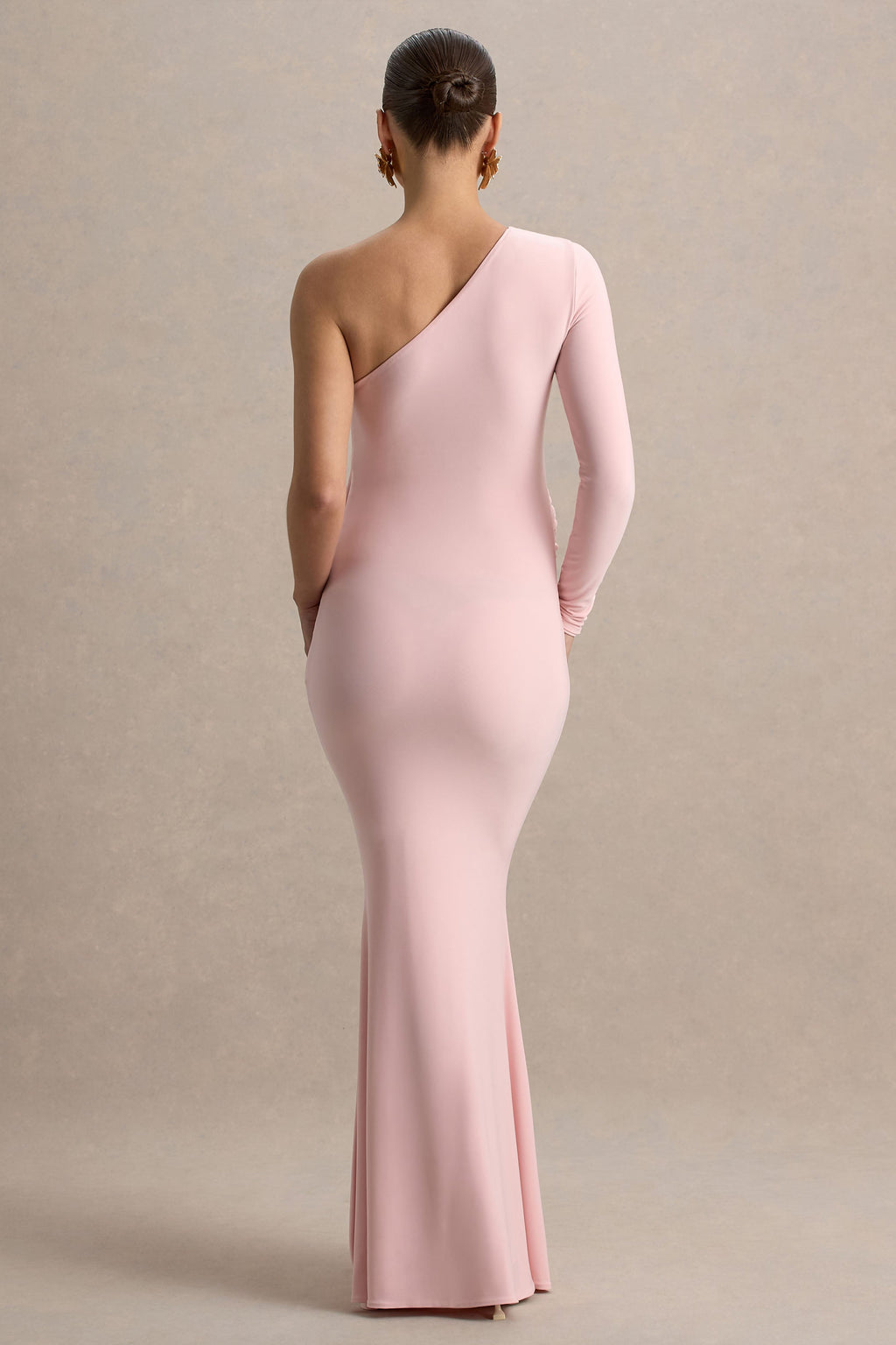 Heloise Pink Asymmetric One-Sleeve Maternity Maxi Dress – lifestyle photo