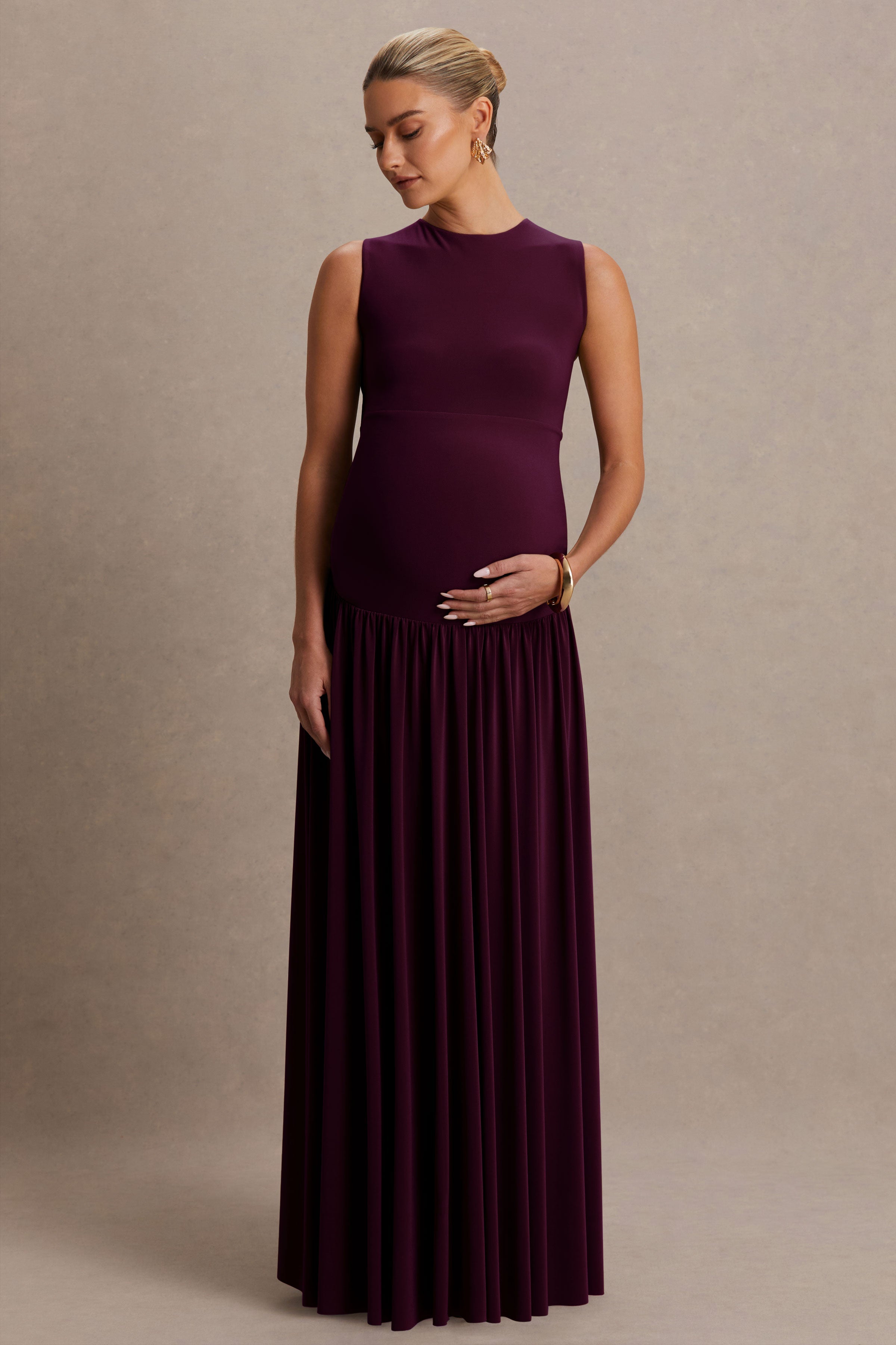 Outline Plum Crew-Neck Maternity Maxi Dress With Pleated Skirt – front view