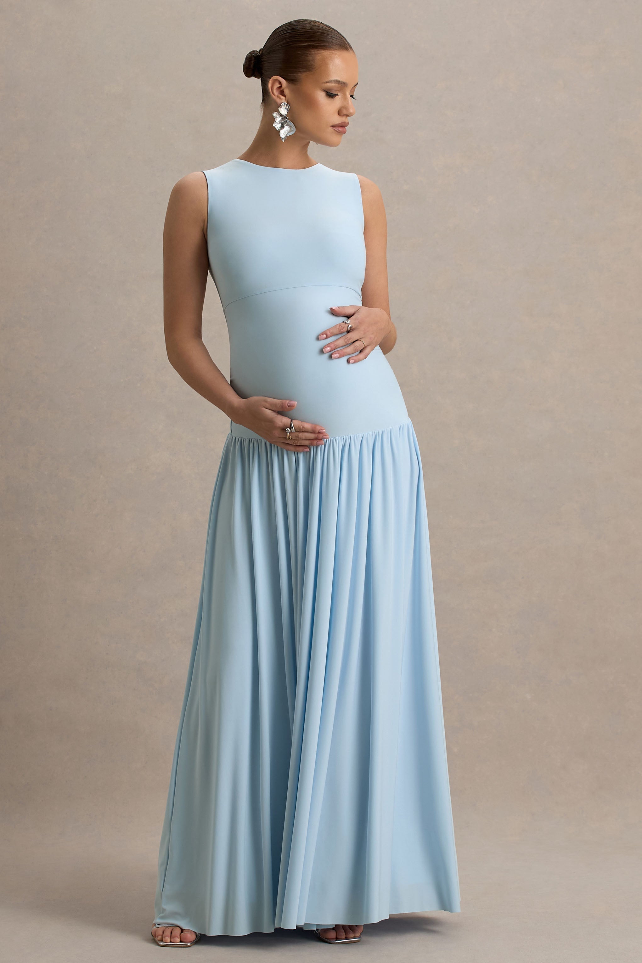 Outline Powder Blue Crew-Neck Maternity Maxi Dress With Pleated Skirt – front view