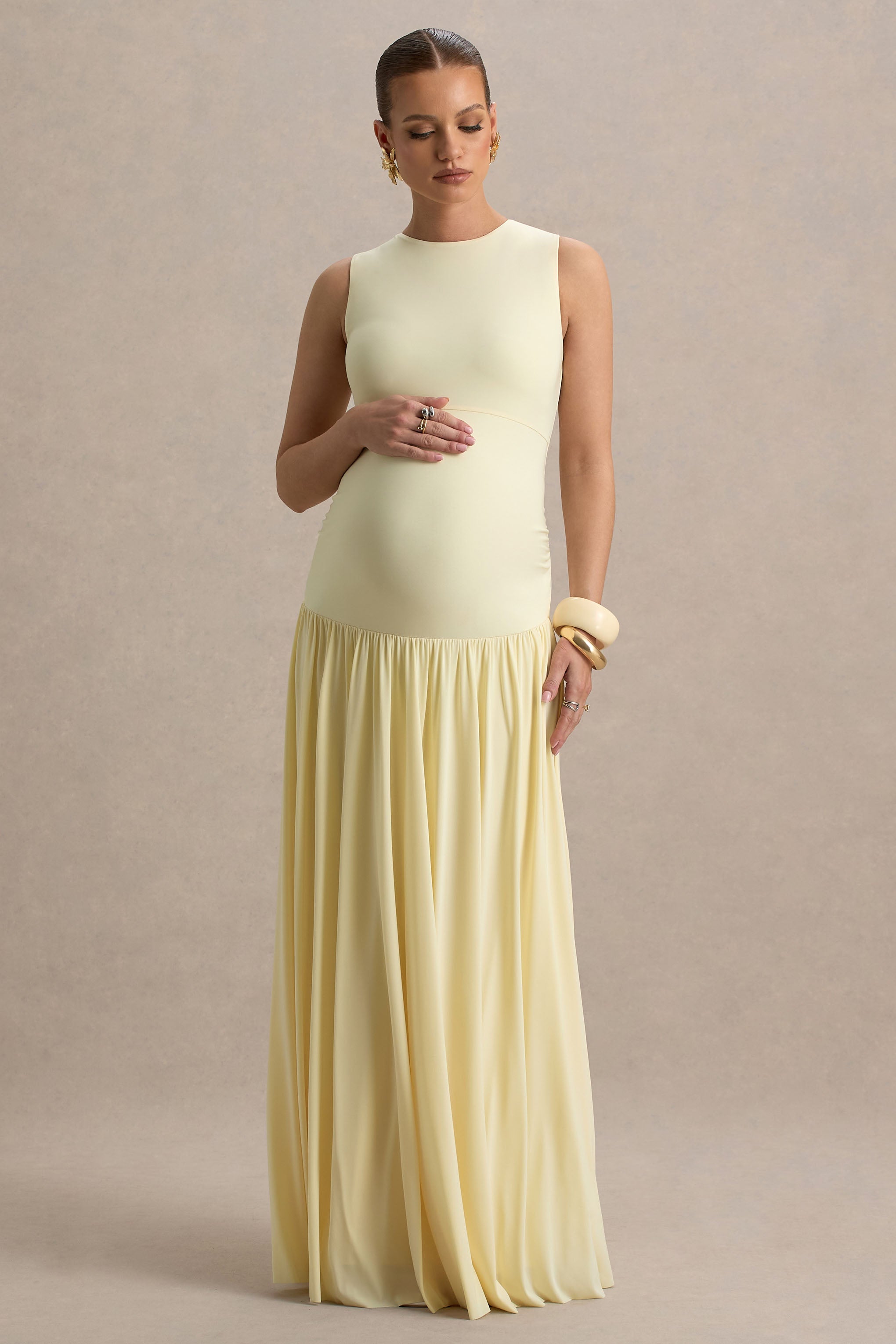 Outline Lemon Crew-Neck Maternity Maxi Dress With Pleated Skirt – back view