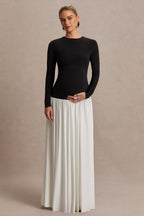 Monroe Black And White Crew-Neck Maternity Maxi Dress With Drop-Waist – side view