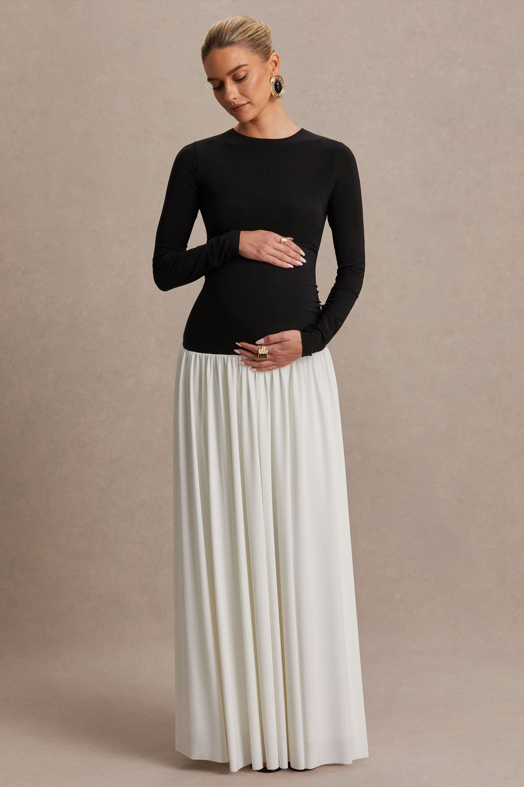 Monroe Black And White Crew-Neck Maternity Maxi Dress With Drop-Waist – second lifestyle photo