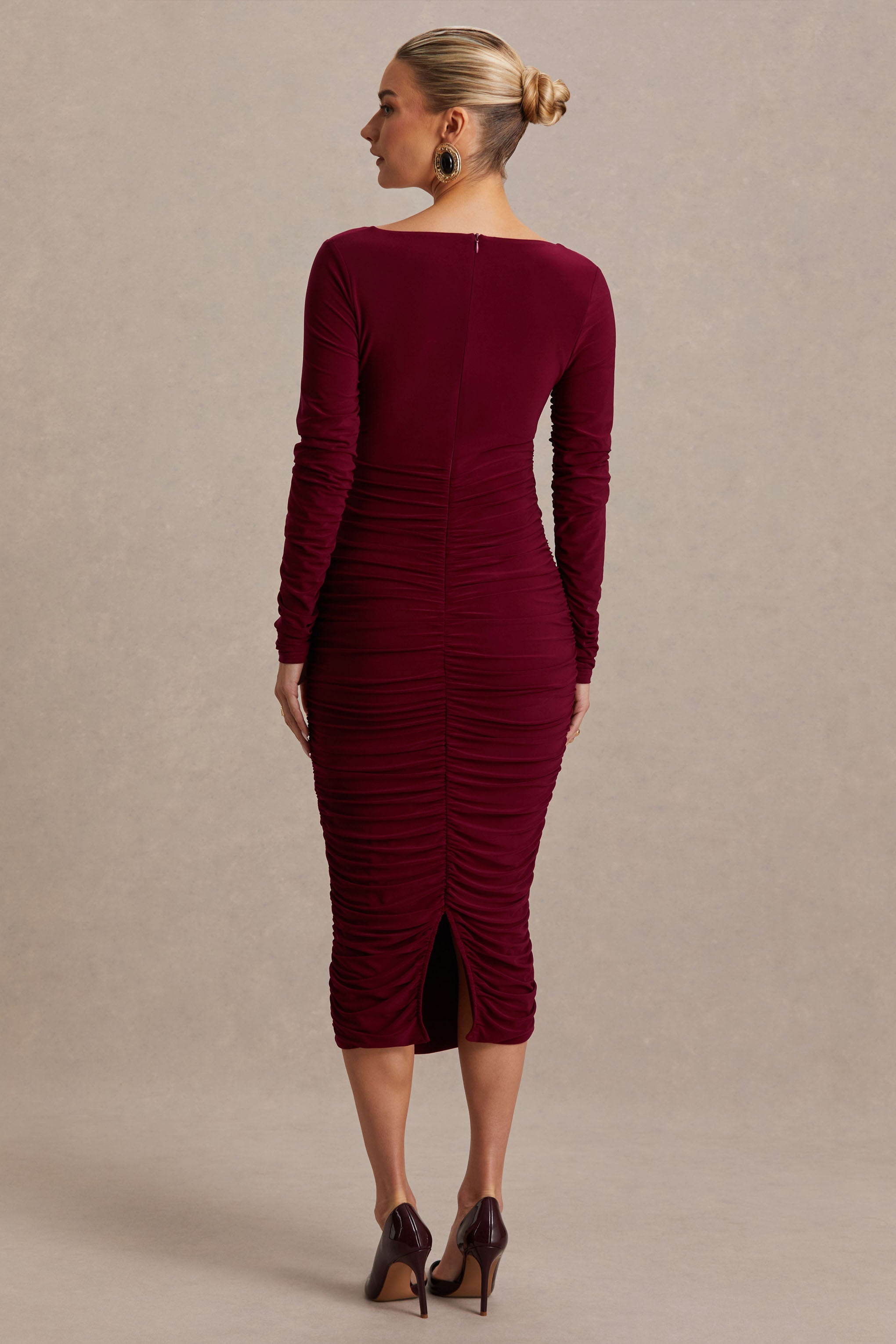 Saffron Berry Scoop-Neck Maternity Midi Dress – lifestyle photo