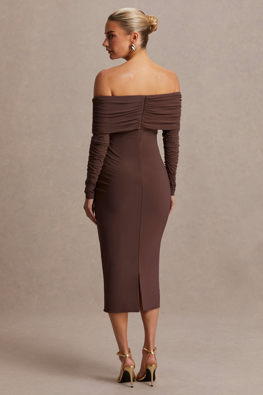 Elspeth Brown Bardot-Neck Maternity Midi Dress – lifestyle photo