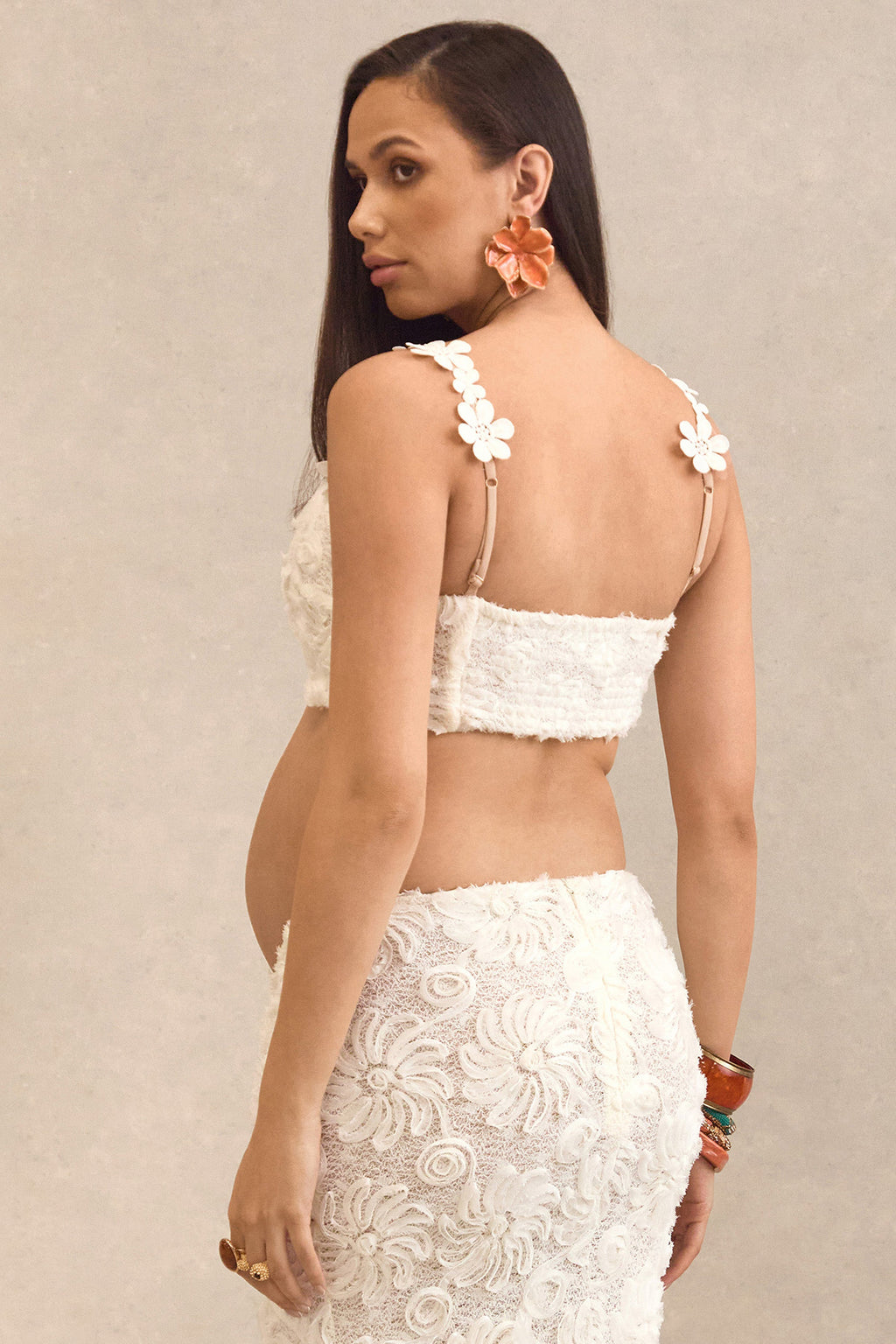 Driftly | Crop Top Women's White Lace Scoop-Neck