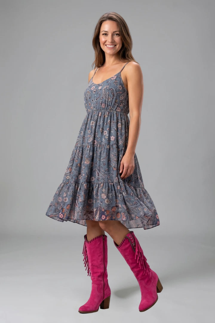 Woman wearing pink orthopedic block heel boots - lifestyle photo