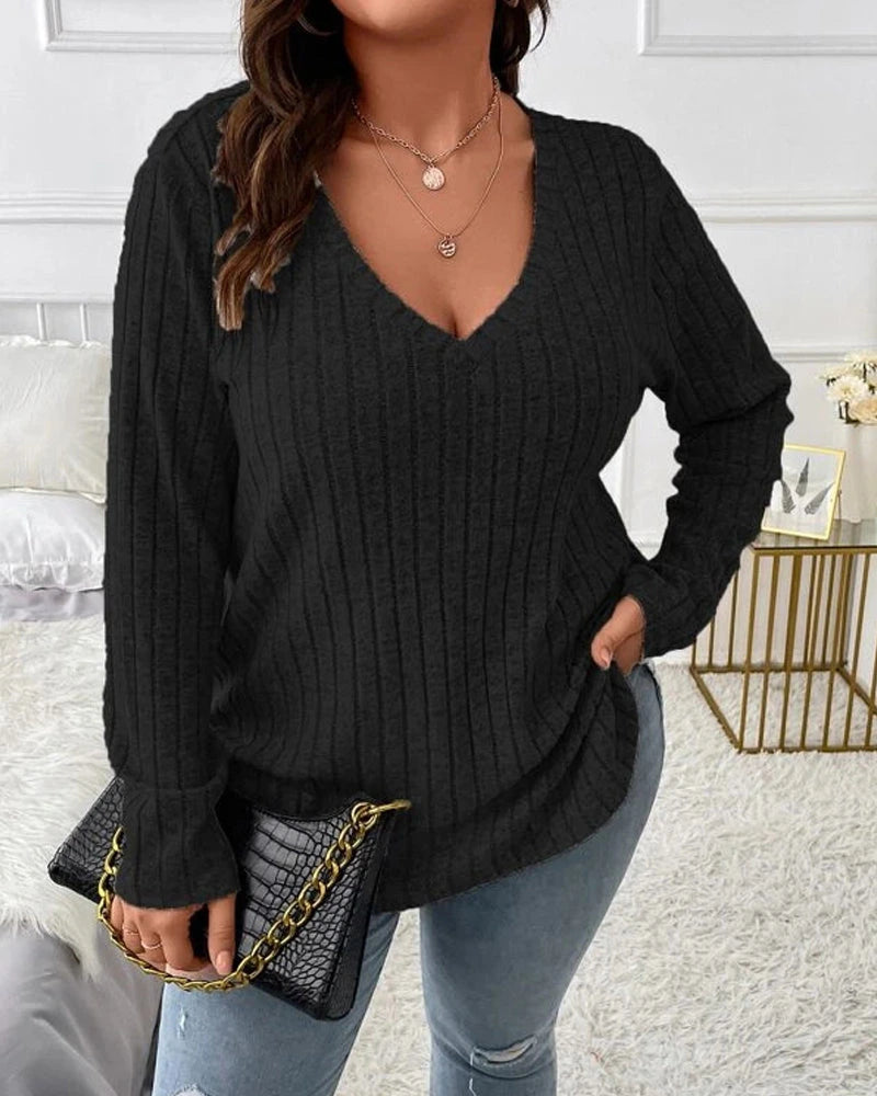 Driftly ribbed V-neck jumper in black, front view