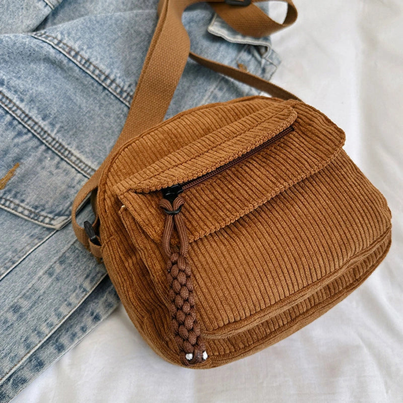 Driftly | Crossbody Bag Women's Zip Pocket Small - product photo 4