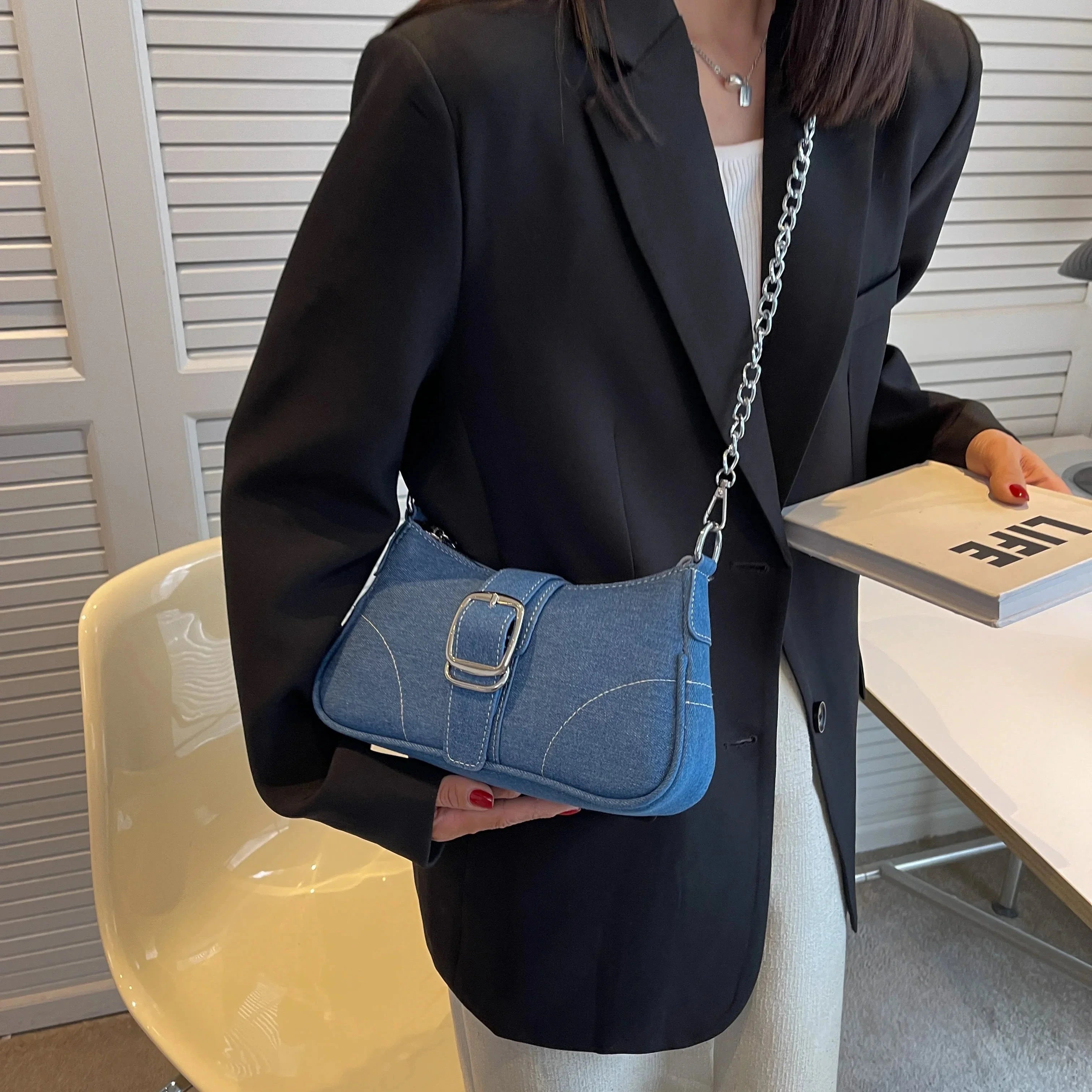 Driftly | Handbag Women's Buckle Two-Way Shoulder - product photo 4