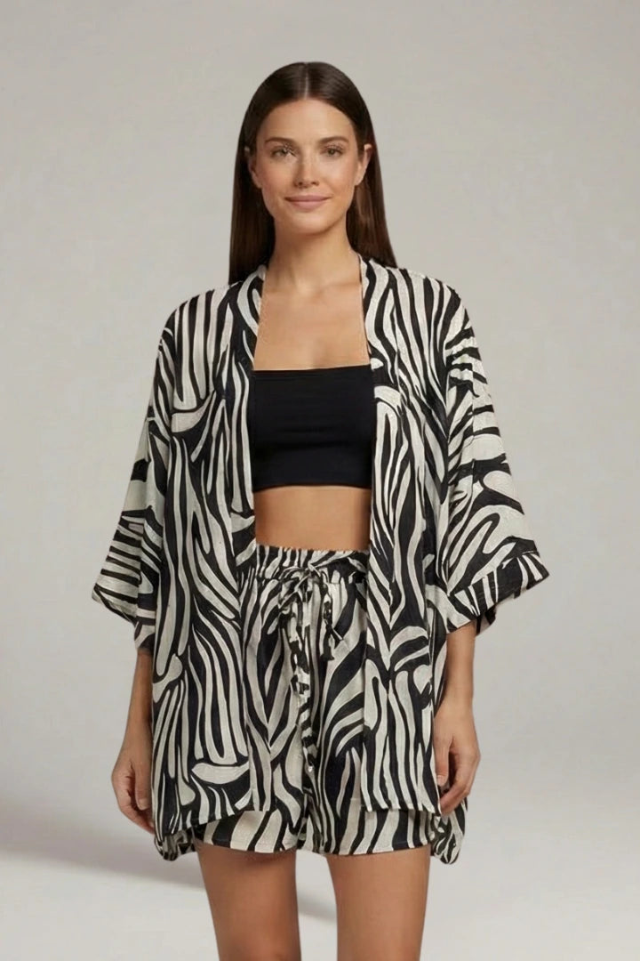 Driftly | Set Women's Open Front Jacket Shorts - product photo 6